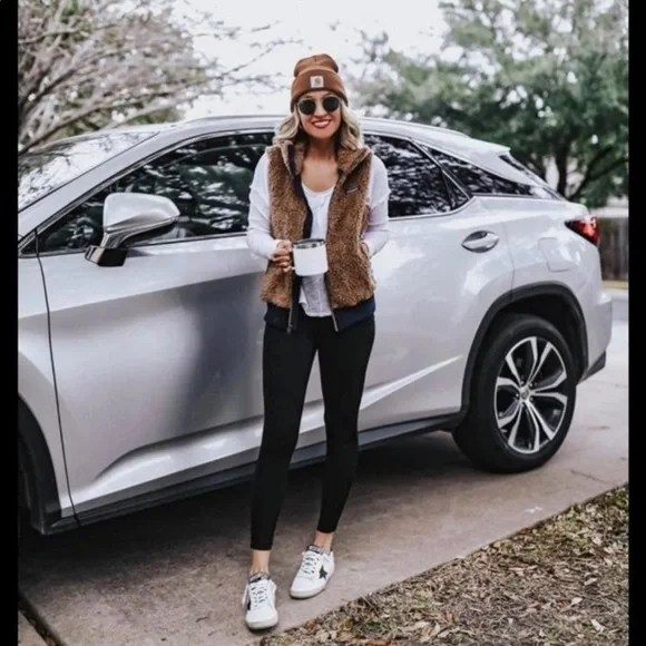 🍒𝗣𝗮𝘁𝗮𝗴𝗼𝗻𝗶𝗮 𝗗𝘂𝘀𝘁𝘆 𝗠𝗲𝘀𝗮 𝗩𝗲𝘀𝘁 𝗶𝗻 𝗟𝗮𝗿𝗴𝗲 - Picture 12 of 12